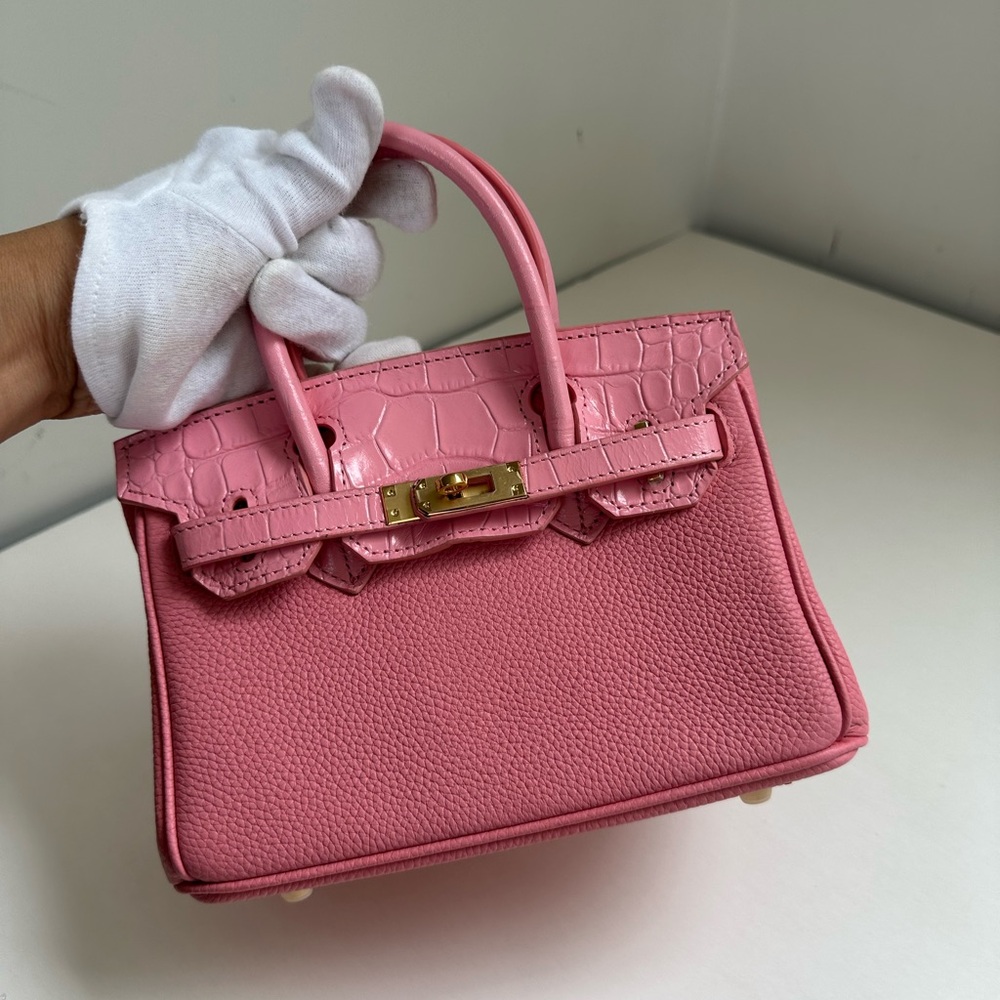 Classic Mini Leather Hangbag Gold Lock - Picture 5 of 14